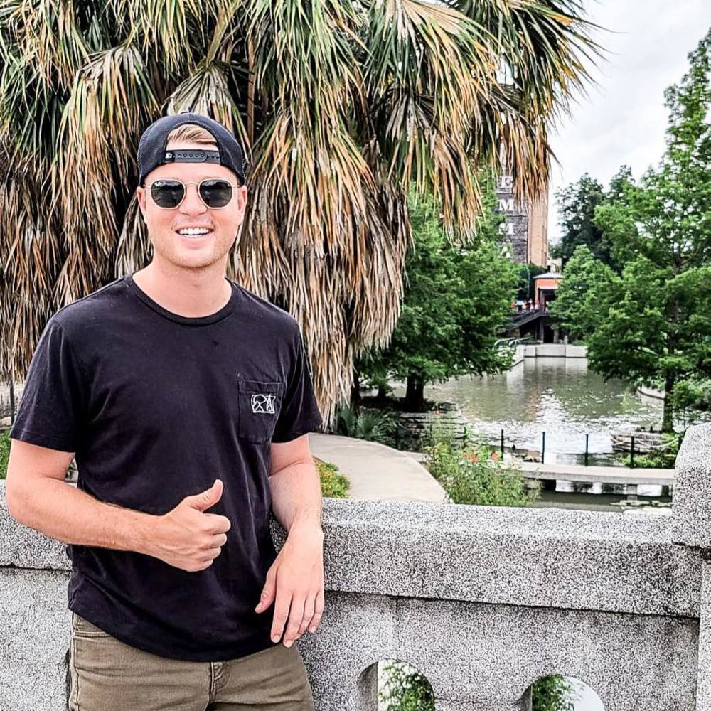 Meet your Posher, Brandon